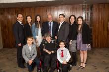 Honorees Marlynn and Rabbi Elliot Dorff with children and grandchildren